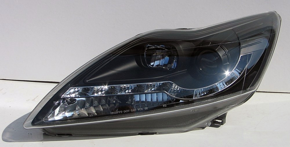 Качественная замена ближнего света Форд Фокус 3, лампы переднего габарита