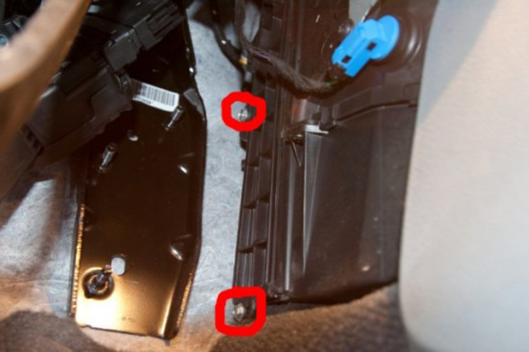 Как поменять салонный фильтр на Форд Мондео 4?